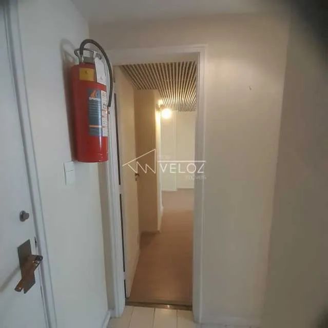 Sala : / Comercial / Centro