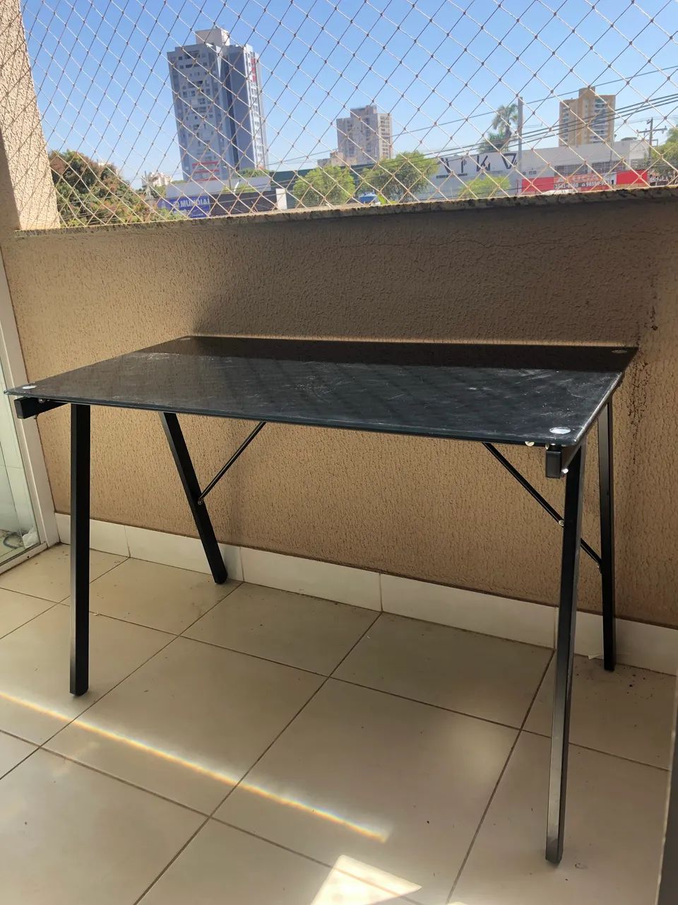 Mesa de escritório preta  - Foto 2