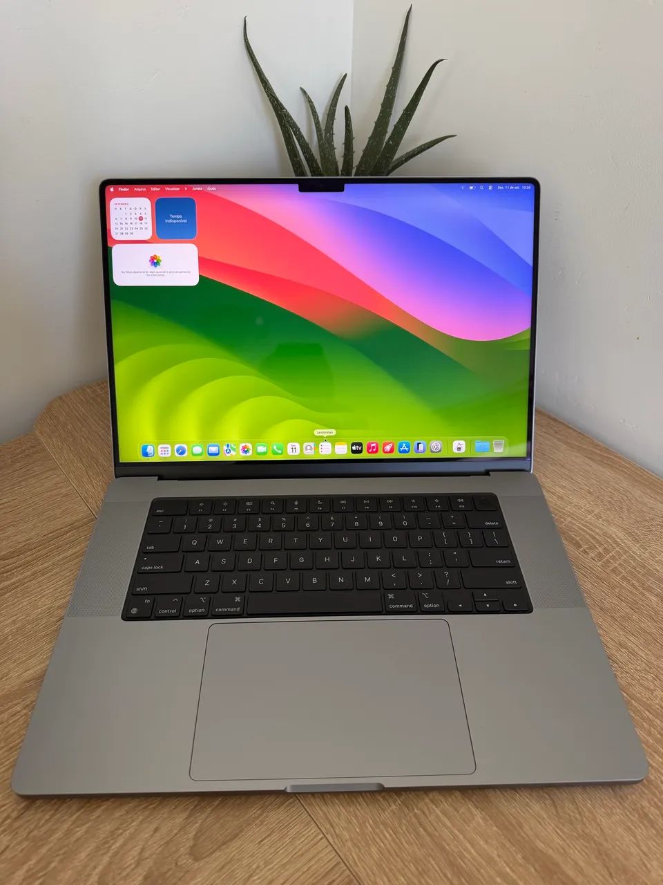MacBook Pro 16インチ M1 Max 64GB 美品 付属品有 MacBook Pro 16 M1 Max 64GB RAM SSD 1TB Impecável - Notebooks