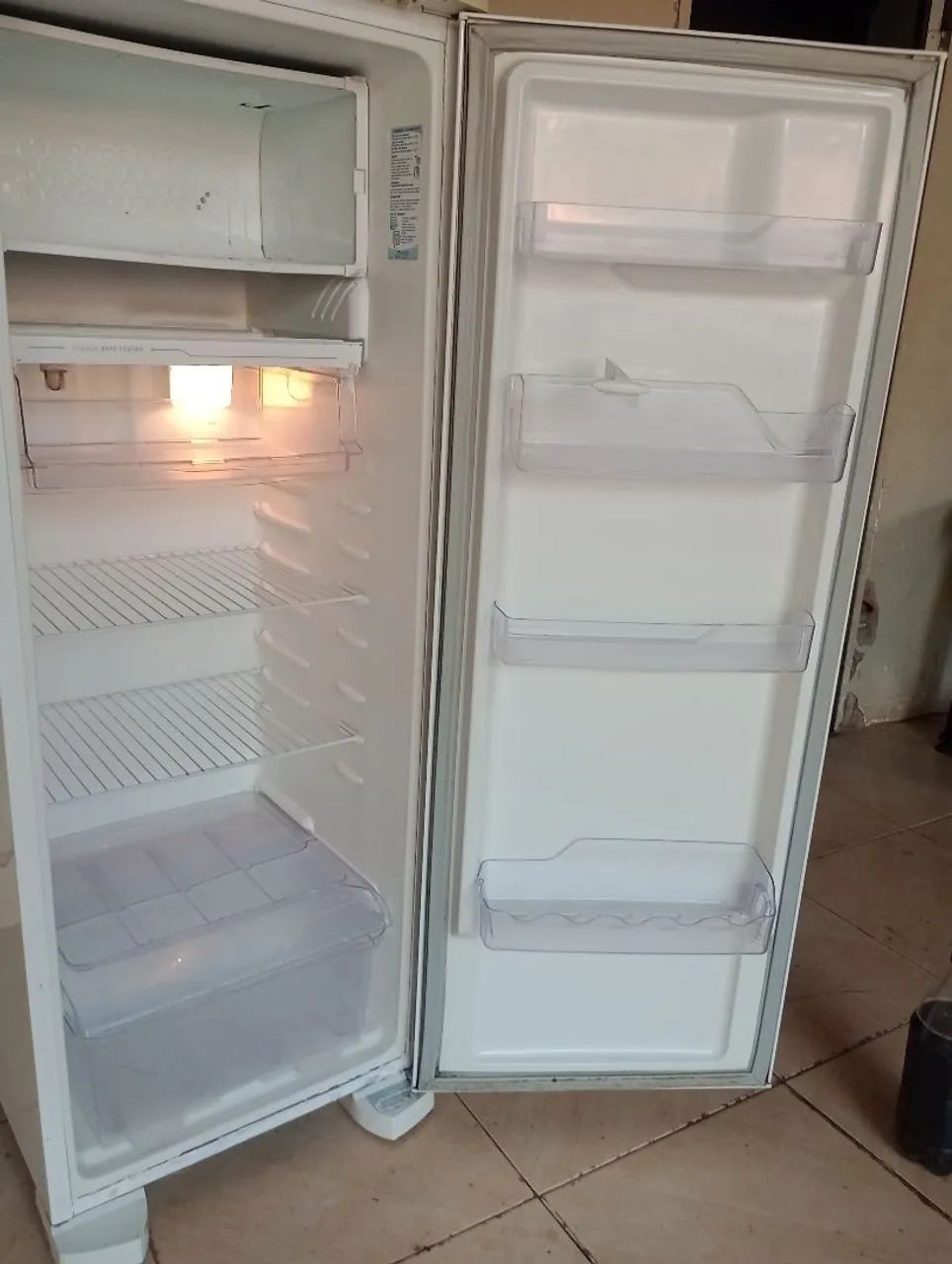 Geladeira funciona perfeitamente  - Foto 2