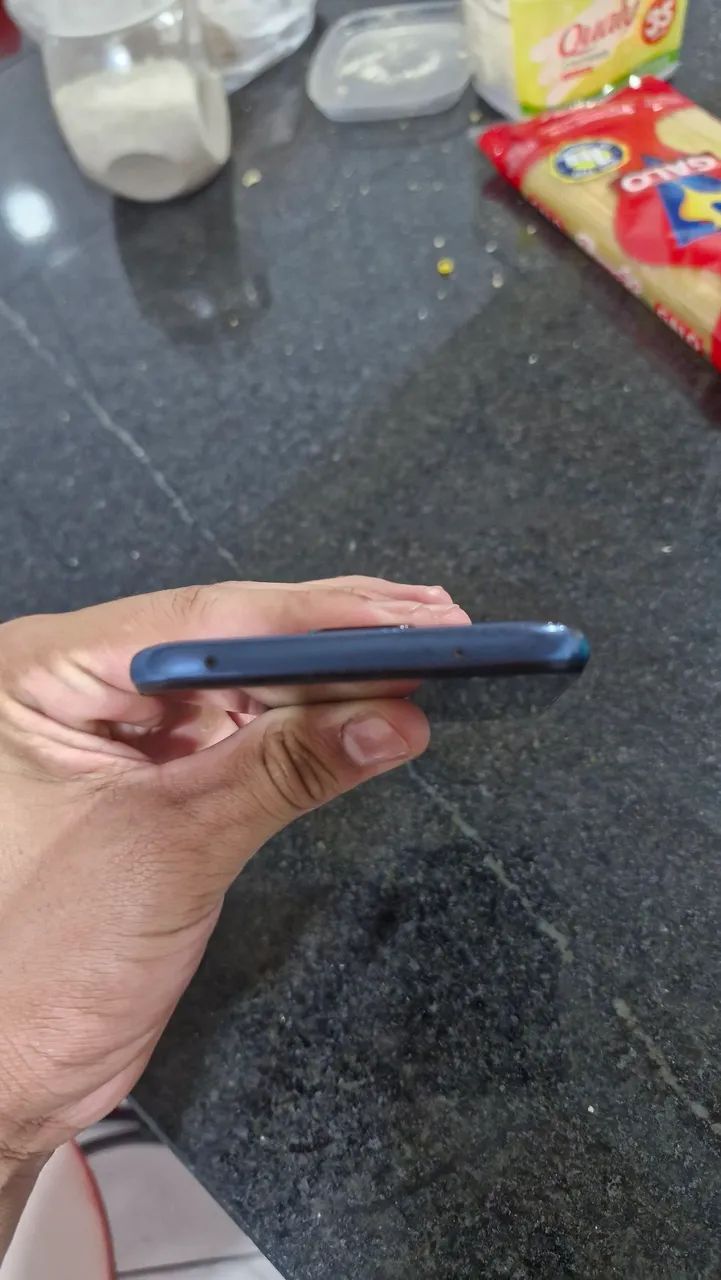 CELULAR COM CAIXA E CARREGADOR ORIGINAL ,PARA RETIRADA DE PEÇAS - Foto 3