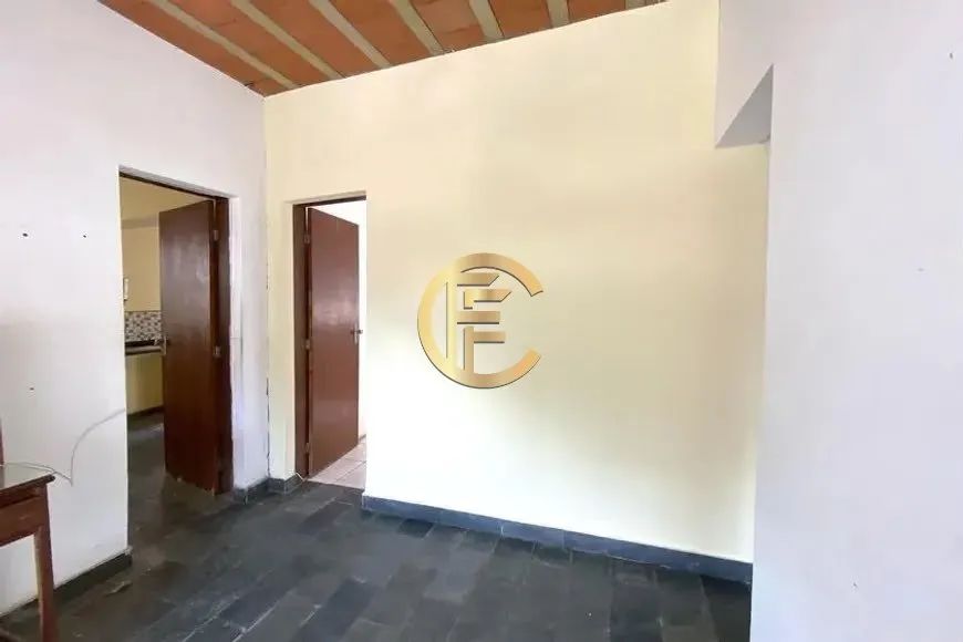 OPORTUNDIADE CASA COM AMPLO QUINTAL - Foto 4