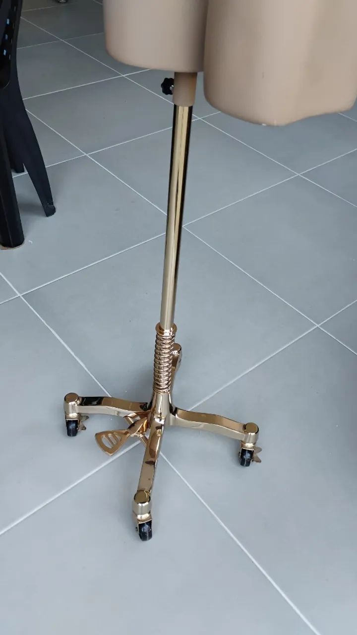Manequim em perfeito estado - Foto 2