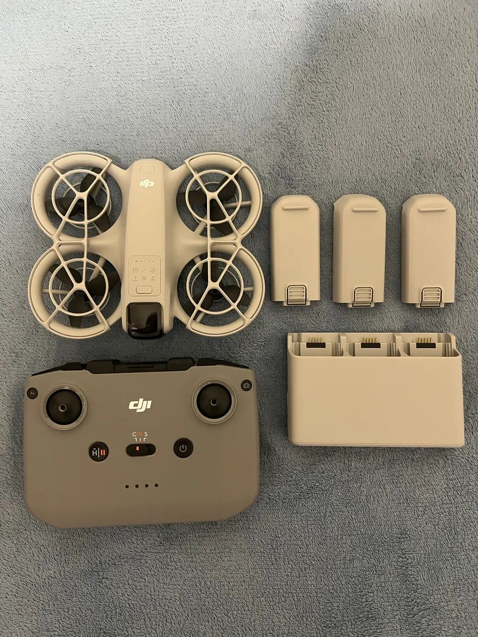 DJI Neo combo Fly More - pouco usado