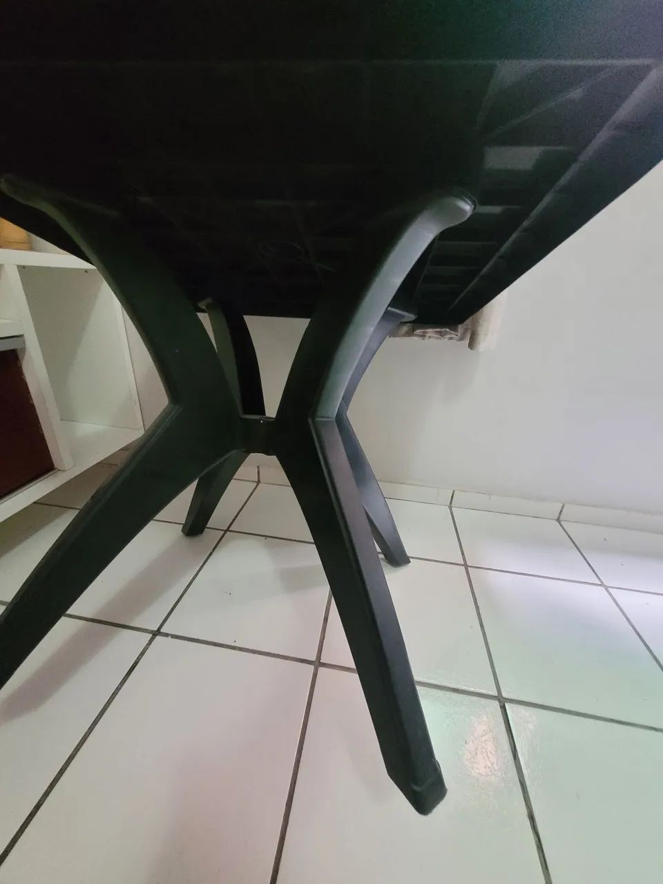 Mesa plástico 0.80 x 0.80 quadrada  - Foto 3