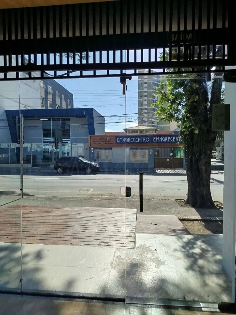 Película Residencial - Foto 4