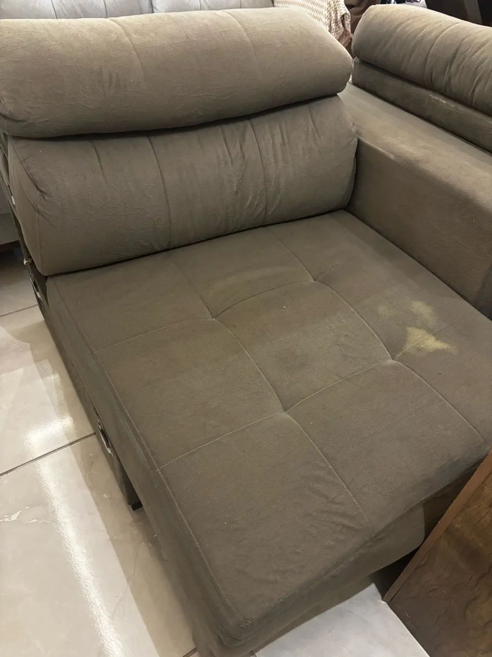 Sofá 3 lugares  - Foto 3