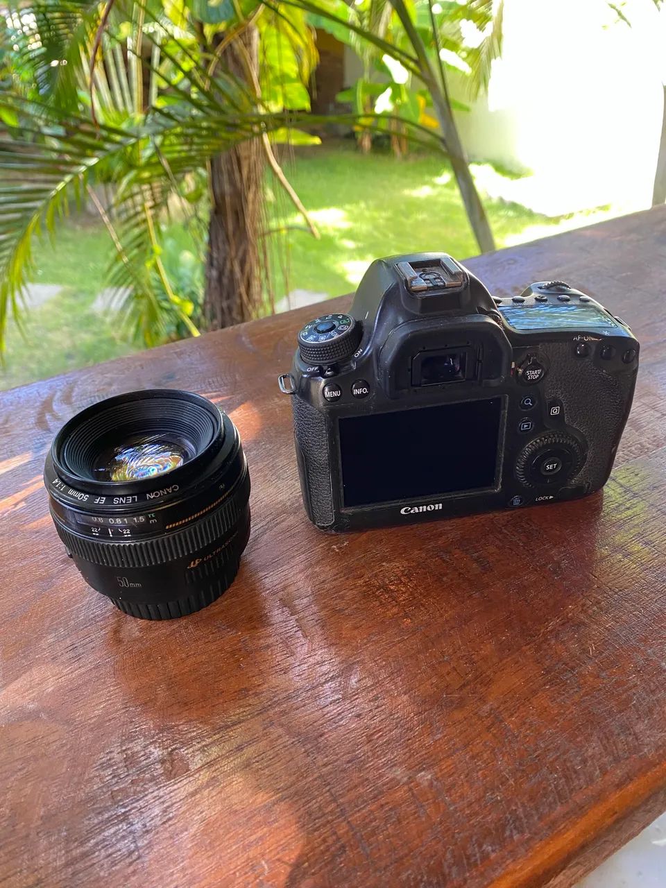 Canon EOS 6D Câmera Profissional Digital + Lente 50mm f1.4 + 2 baterias e carregador - Foto 2