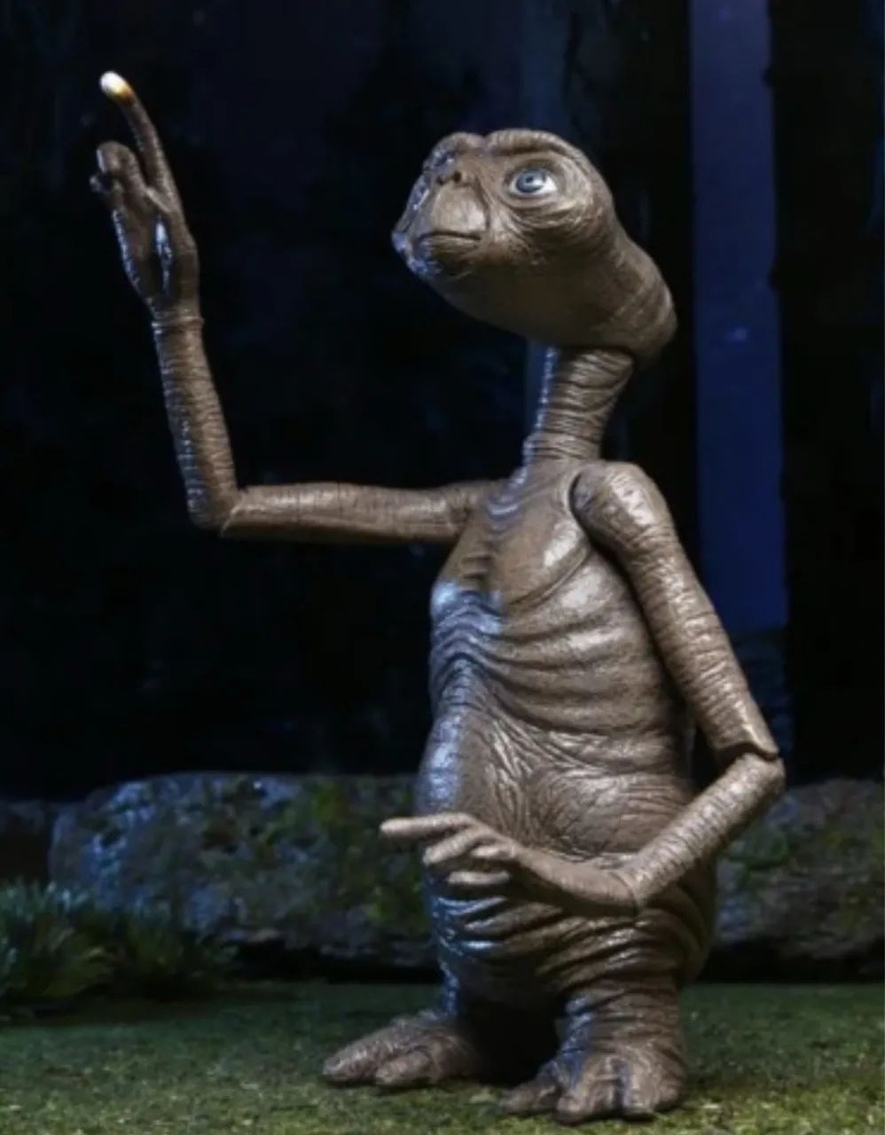 Action figure neca ultimate E.T o extraterrestre, produto novo, importado e original  - Foto 4