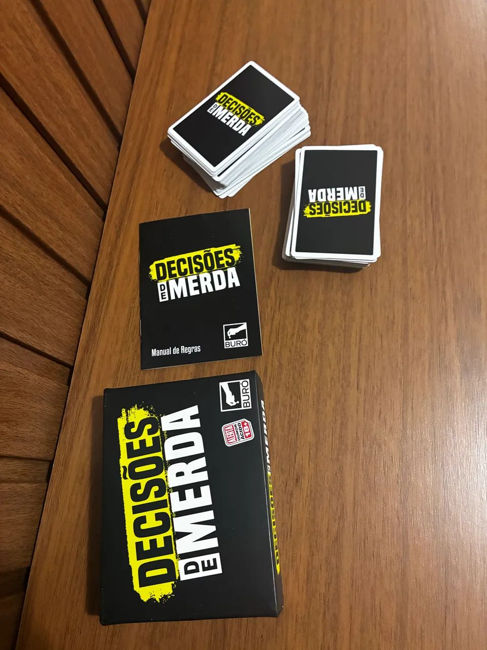 Jogo decisões de merda - Jogo de carta + 18 - Foto 4