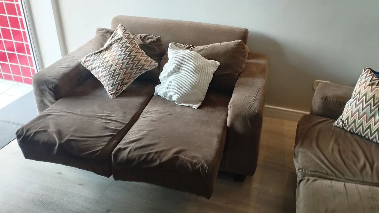 Vende-se conjunto de 02 Sofás retrátil  - Foto 3