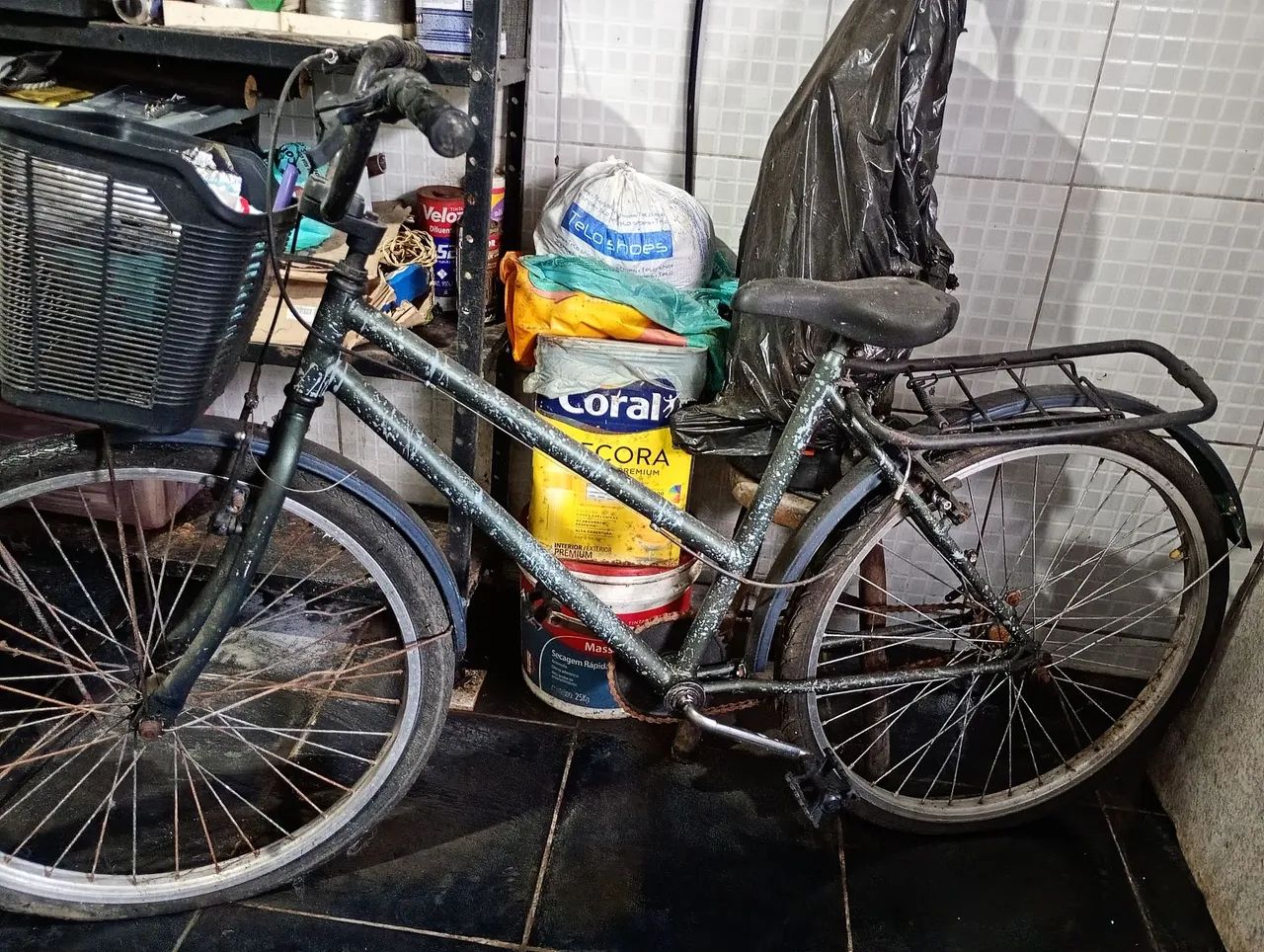 Bicicleta só estrutura tá boa 