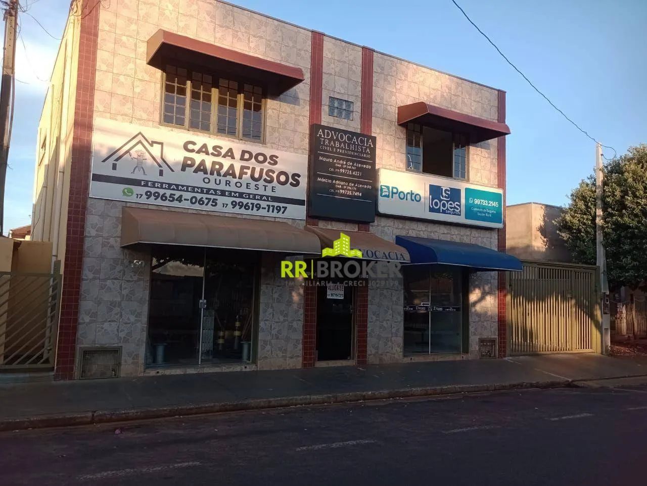 Imóvel no Centro -Prédio e Casa