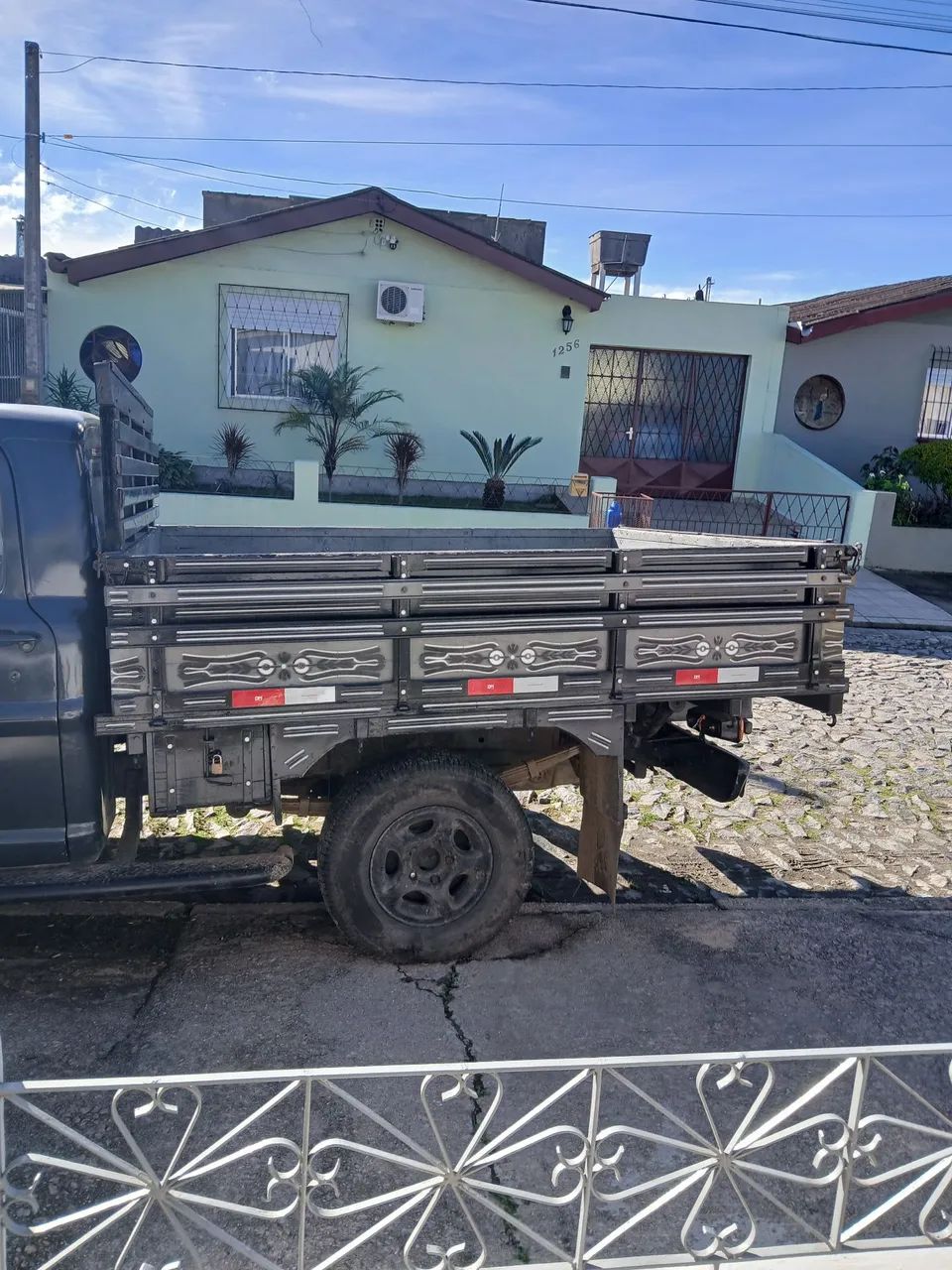 F 100  - Foto 2