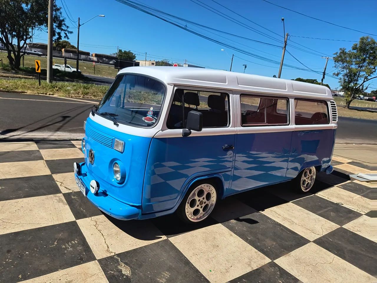 Volkswagen Kombi Standard/ Luxo/ Serie Prata 1999