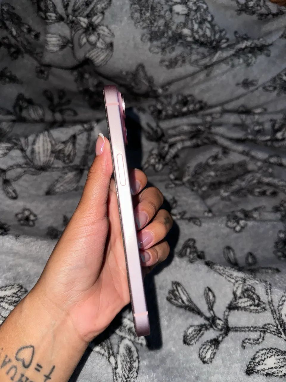 Vendo IPhone 15 impecável  - Foto 3