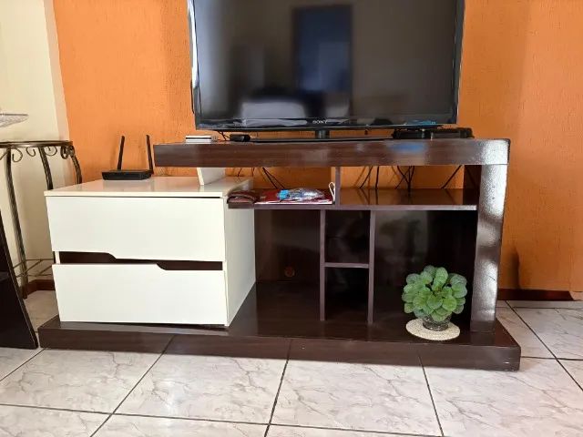 Rack de chão para TV