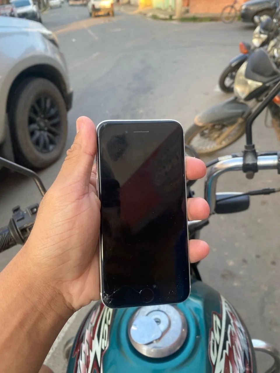 iPhone SE 2 Geração  - Foto 2