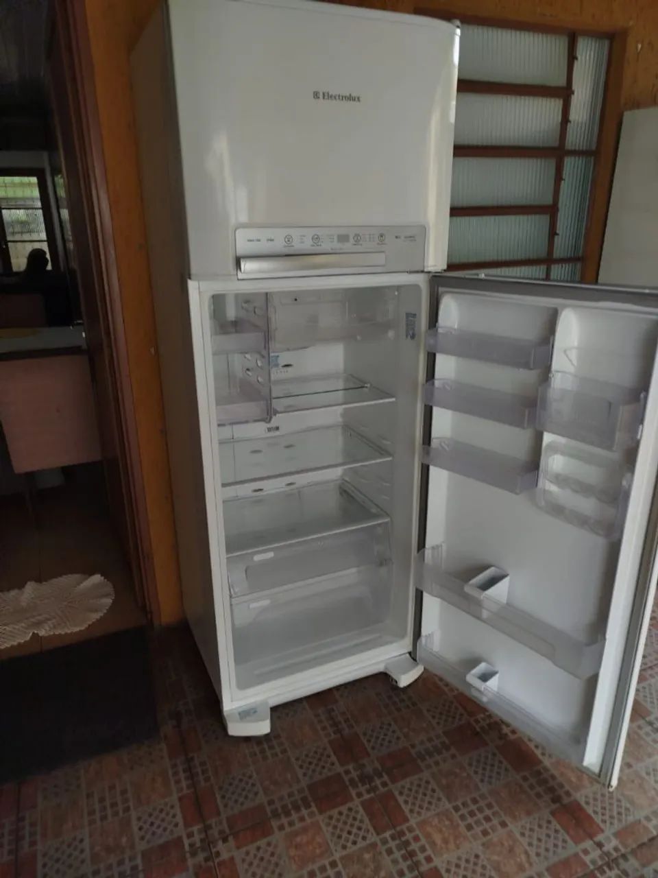 Geladeira Eletrolux Frost Free funcionando perfeitamente  - Foto 2