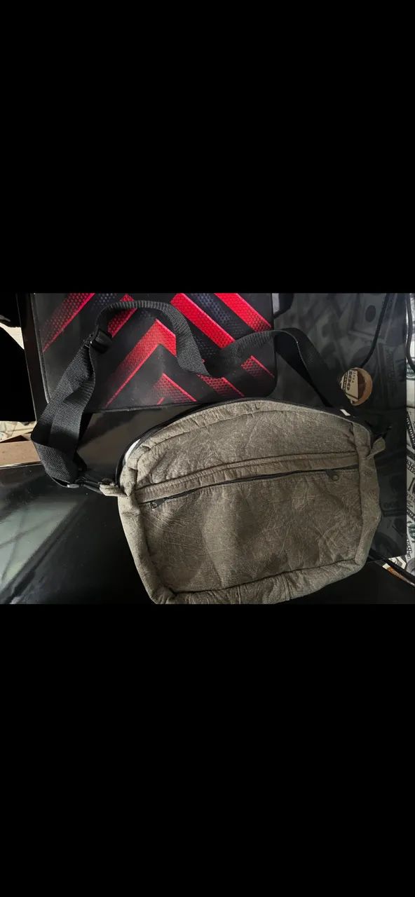 Bolsa de Couro nova e barata pra vender hoje