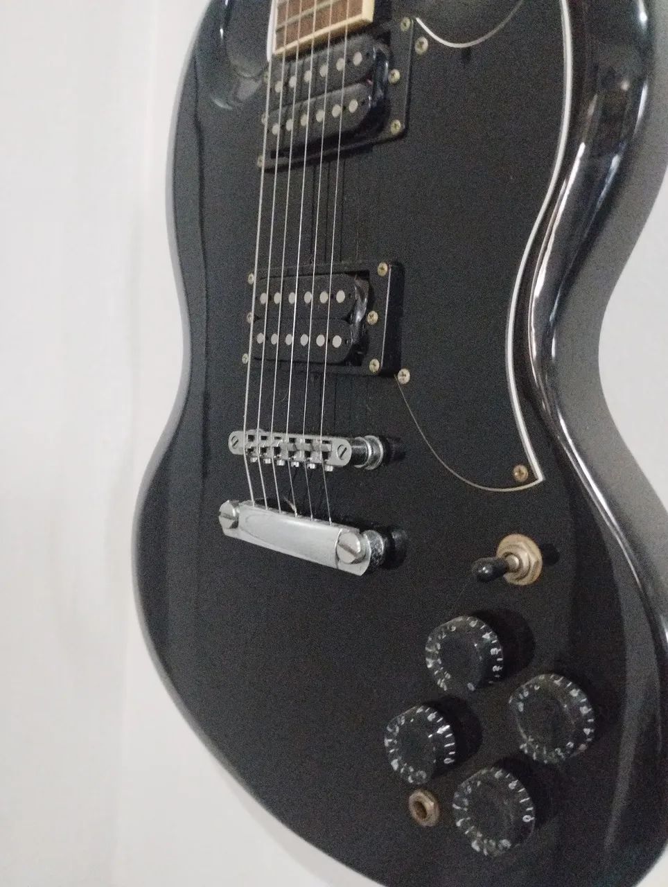 Guitarra Shelter mod SG - Foto 4