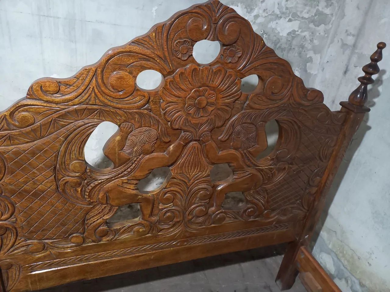 Cama de casal em madeira - Foto 2