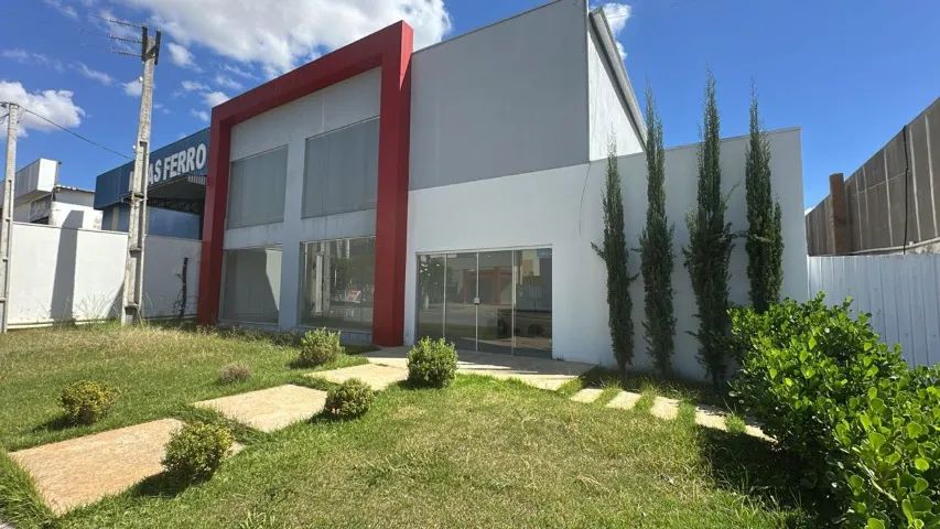 Barracão, com 800m2 no bairro jose aparecido ribeiro