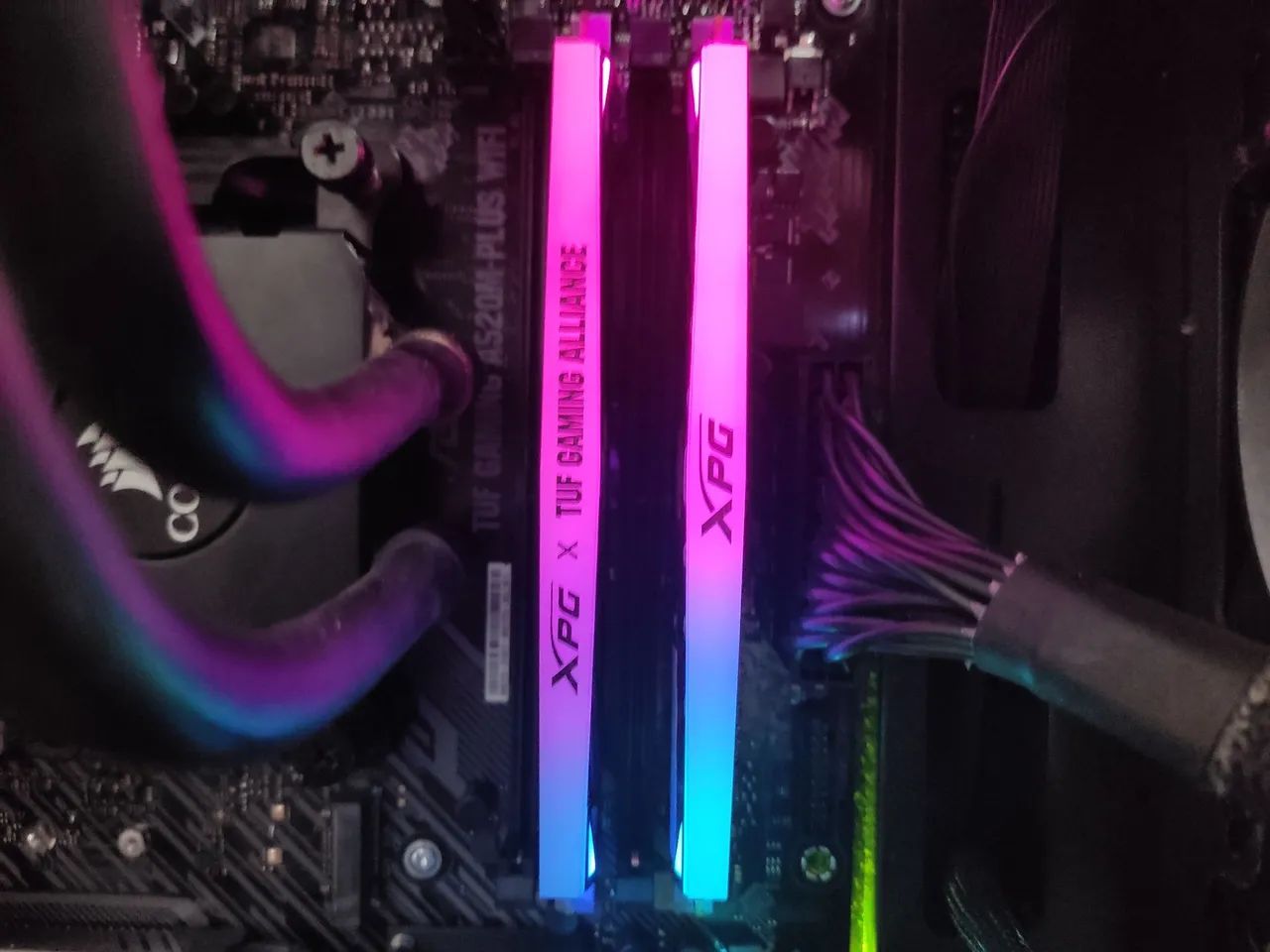 XPG RAM Memory 16GB (2x8)415076863422638081