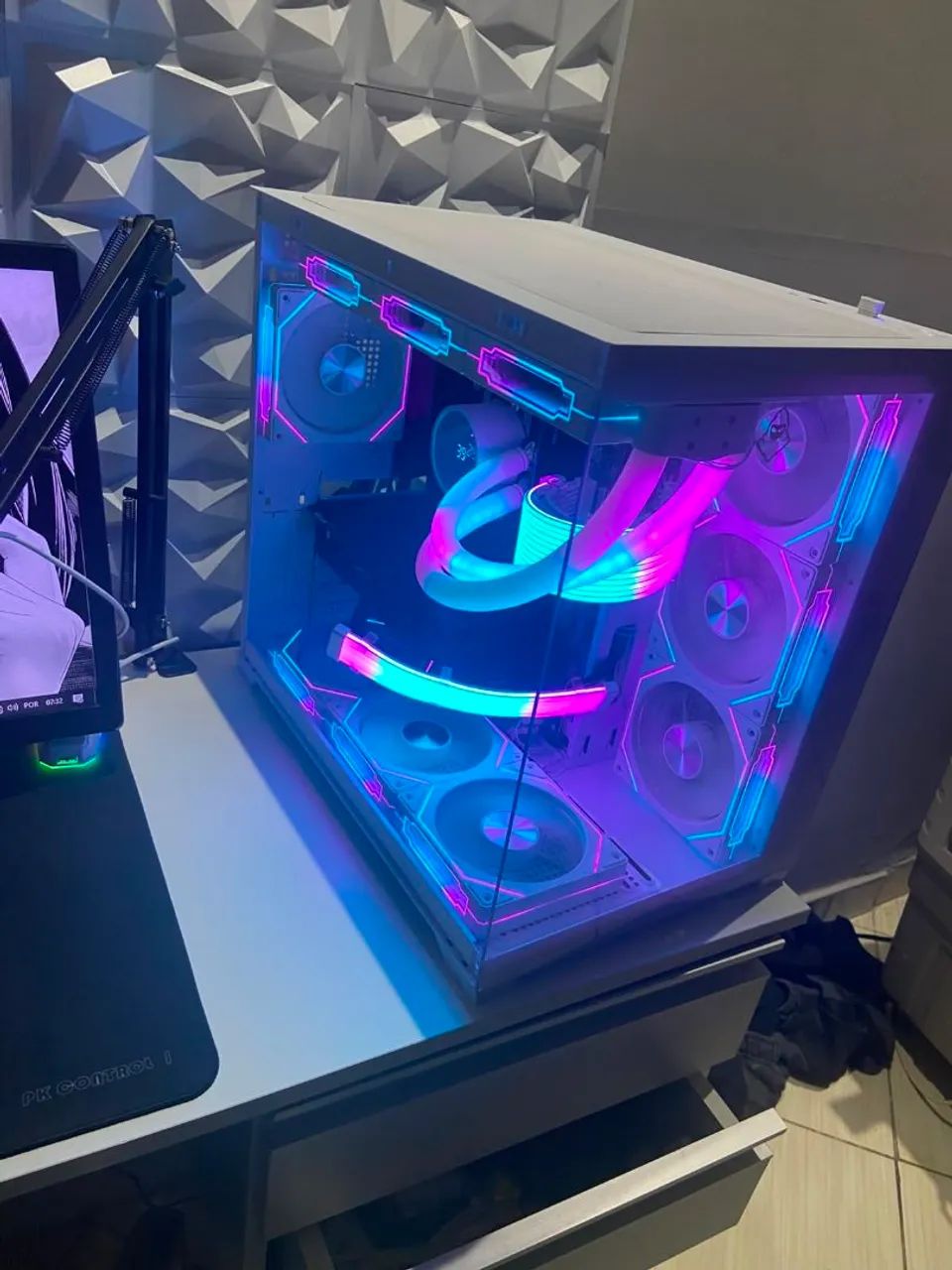 PC GAMER HIGH END