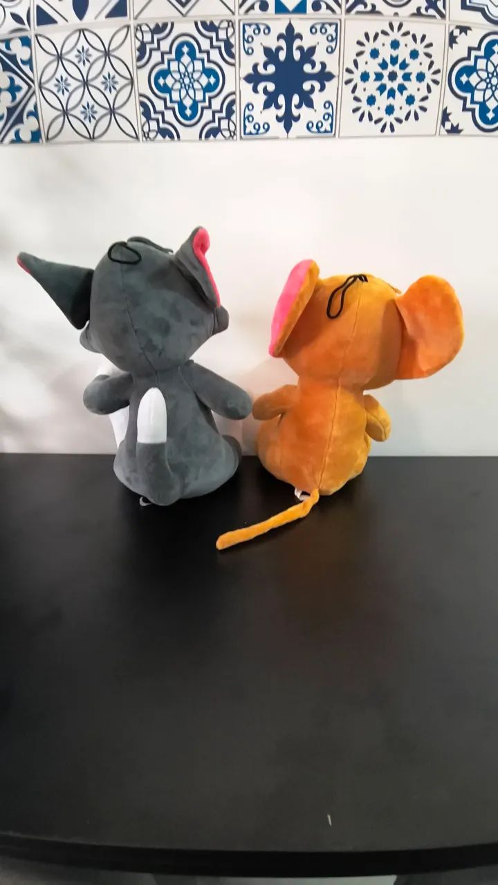 Conjunto Pelúcias Tom e Jerry - 30cm - Foto 5