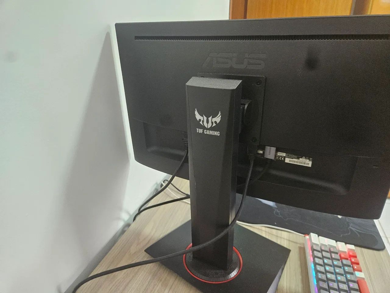 USADO - MONITOR ASUS TUF GAMING 24 POLEGADAS 144 HZ - Foto 2