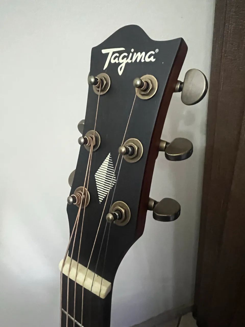 Vendo violão Tagima EQ - Foto 3