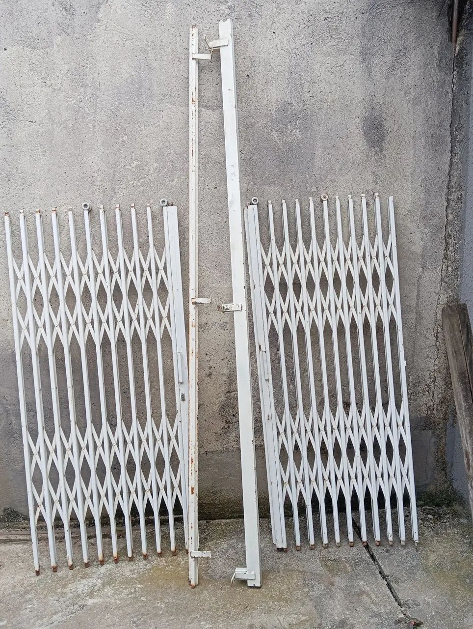 Pantographic Window Grille65082344687233122