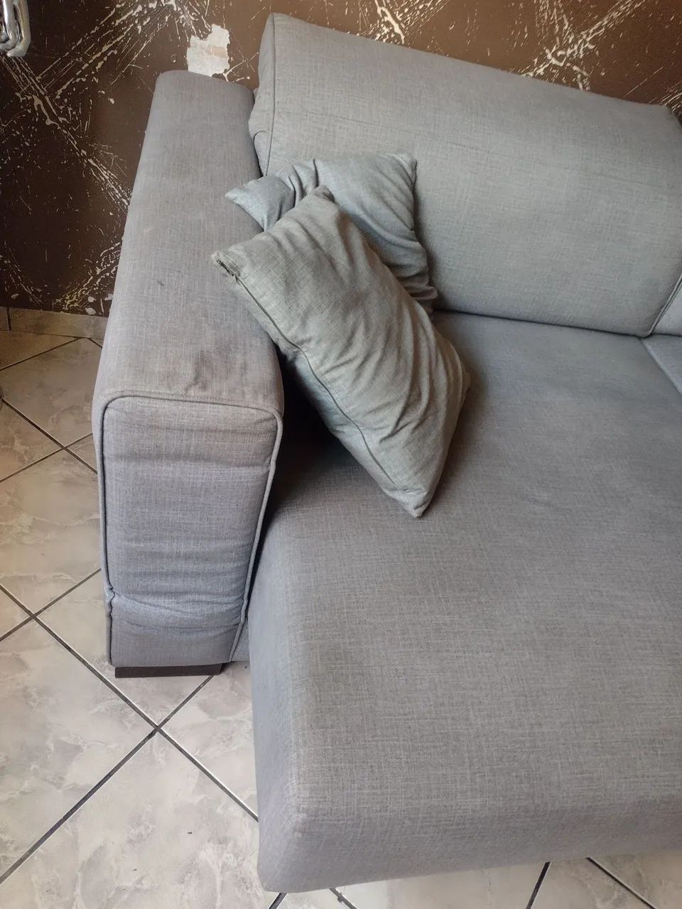 Sofá grande retrátil cinza  - Foto 4