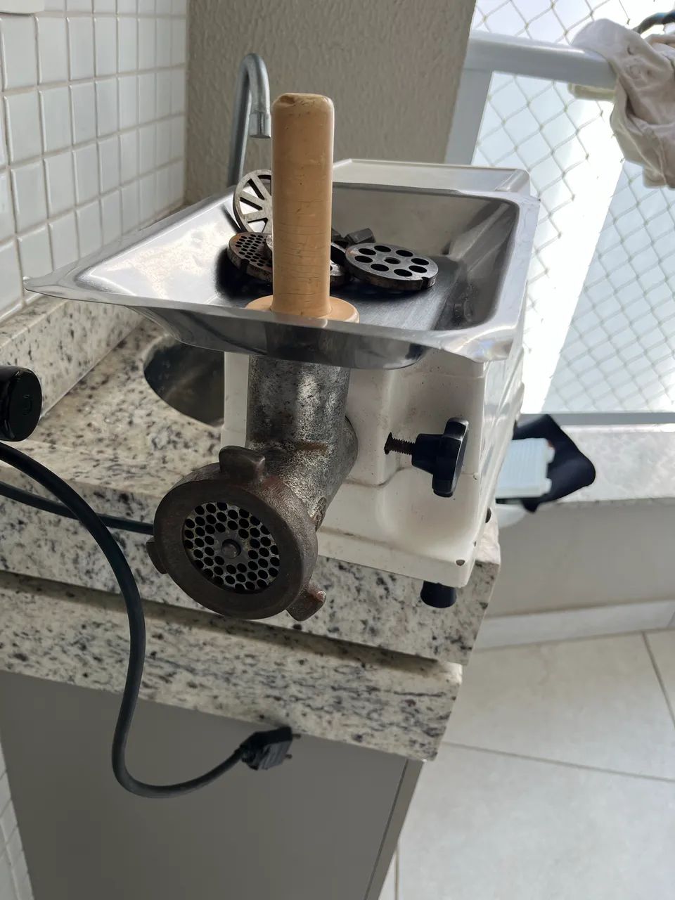 Moedor de carne elétrico CAF  - Foto 5