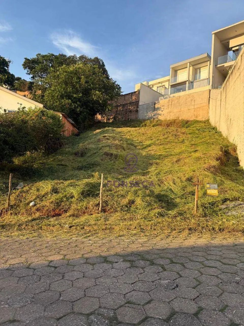 LOTE À VENDA