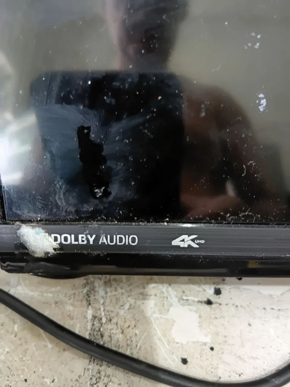 Tv 50 polegadas com a tela quebrada mas com som.  - Foto 3