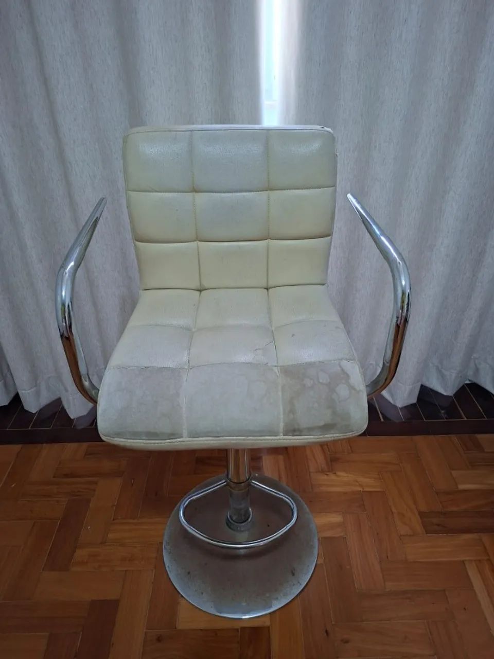 BANQUETA ALTA