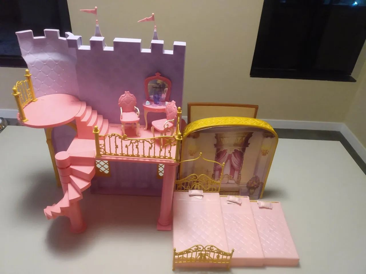 Castelo Barbie( filme 12 princesas bailarinas) - Foto 2