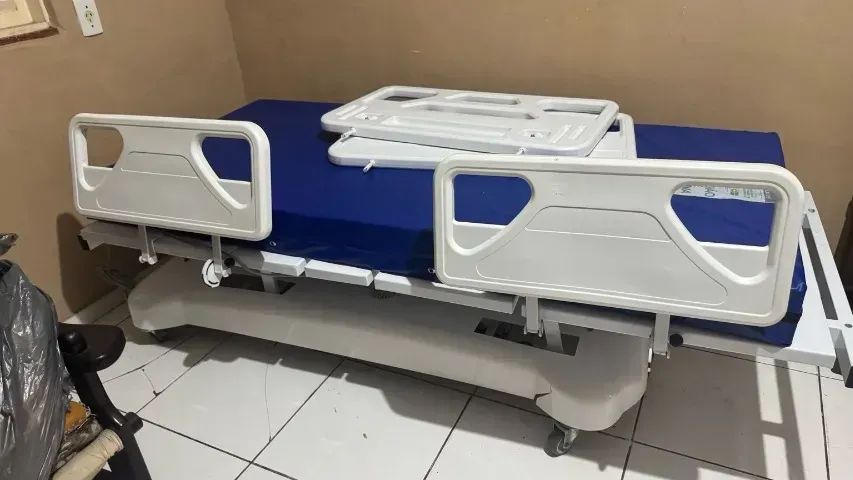 Cama Hospitalar Elétrica Supra Steel - Motorizada, com Grades e Colchão