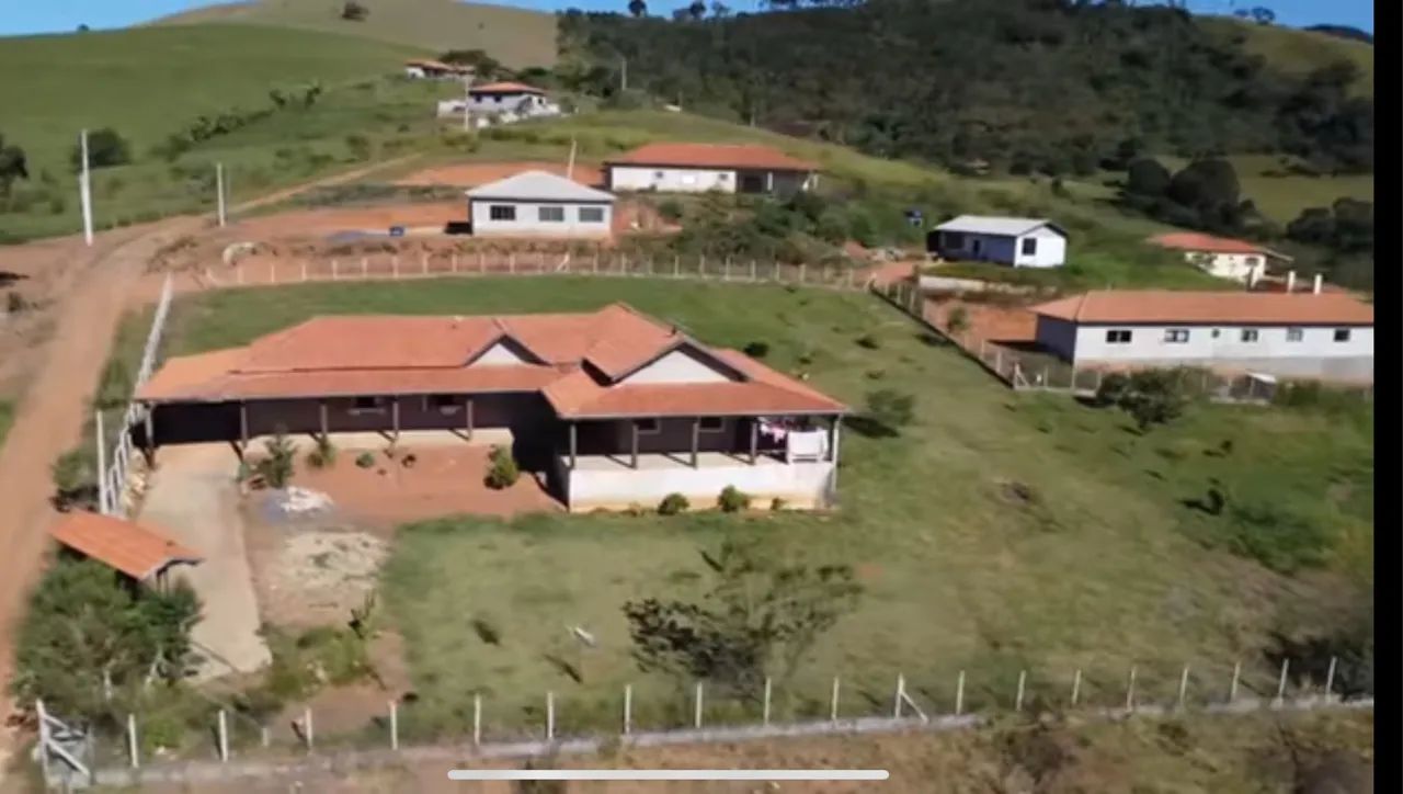 Vendo Linda chácara em Cambuí - Minas Gerais 
