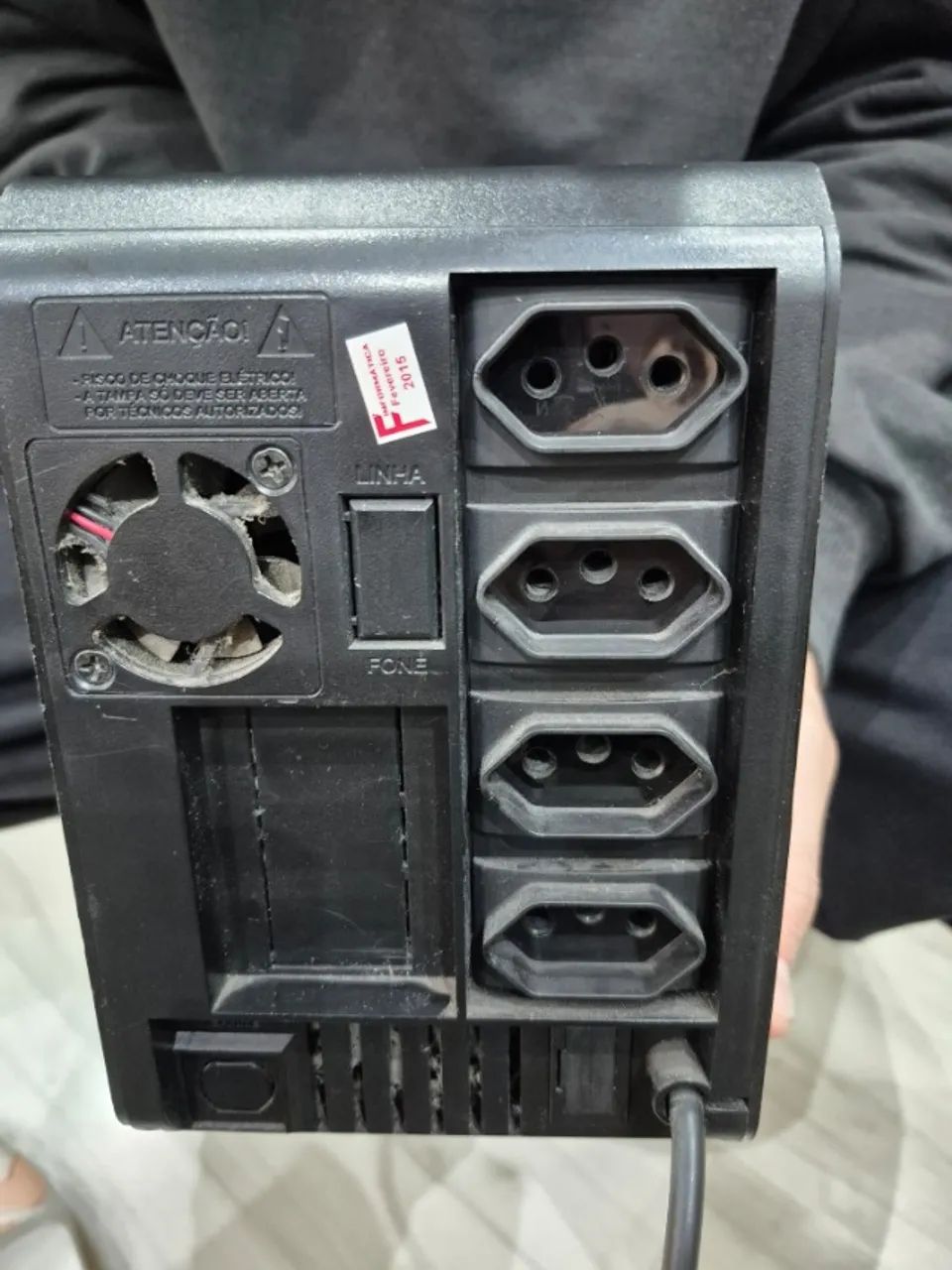 No-break / UPS APC Back-UPS 400 VA (Com 4 Tomadas) - Foto 2