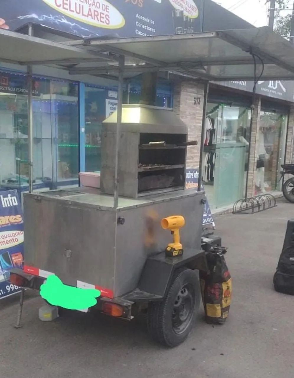 Carretinha de espetinho 