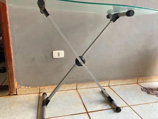 VIDRO COM APARADOR DE MESA - Foto 2