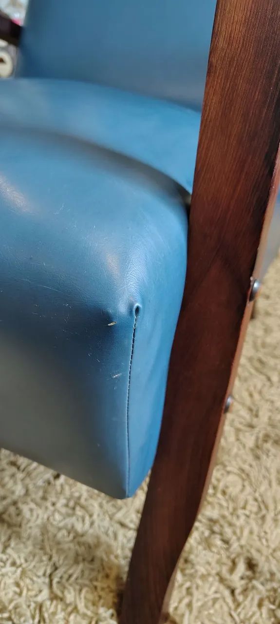 Poltrona vintage de imbuía azul petróleo  - Foto 3