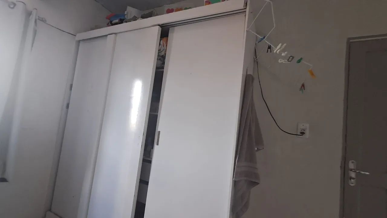 ROUPEIRO LEIA