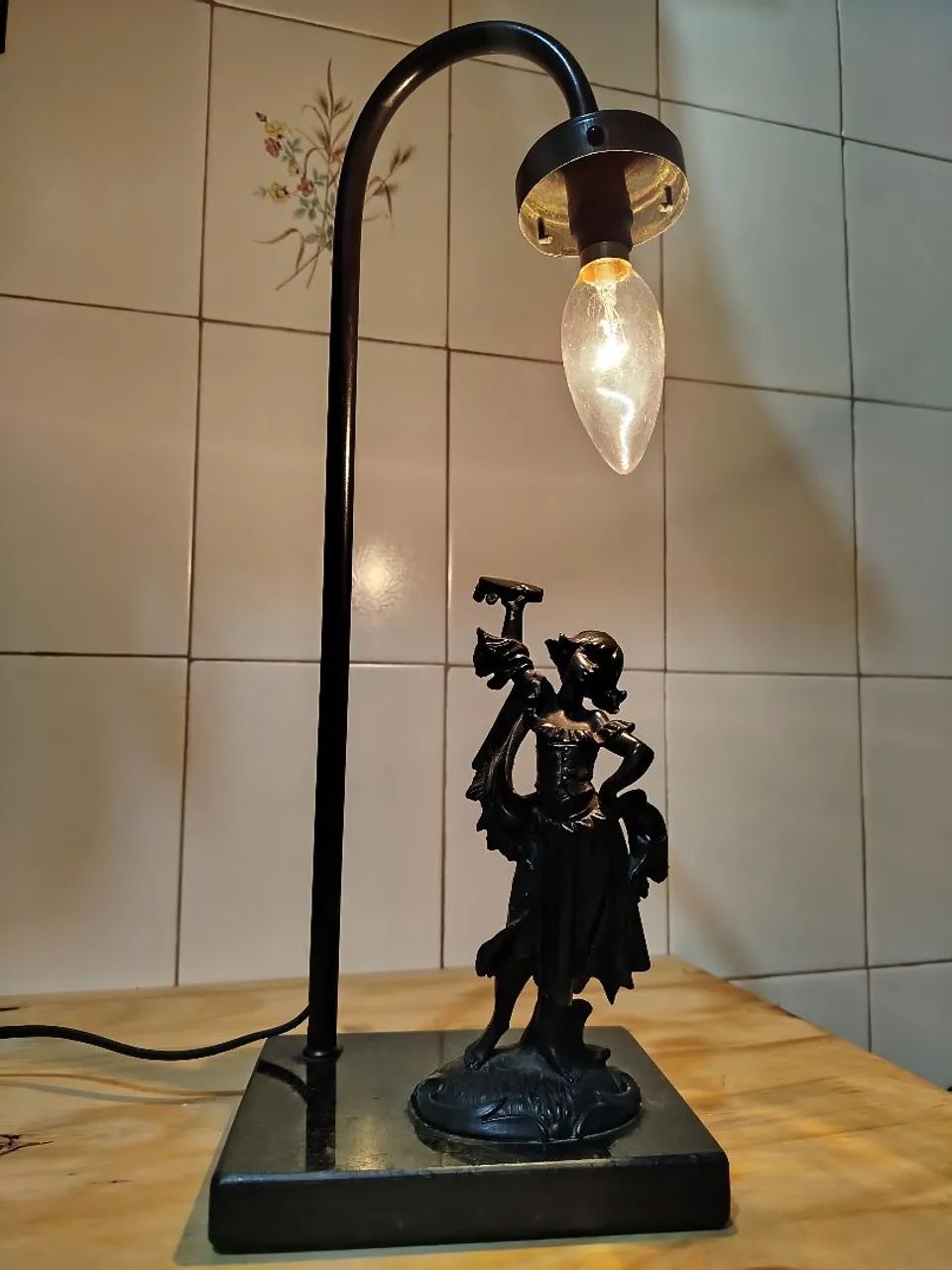Luminária antiga 
