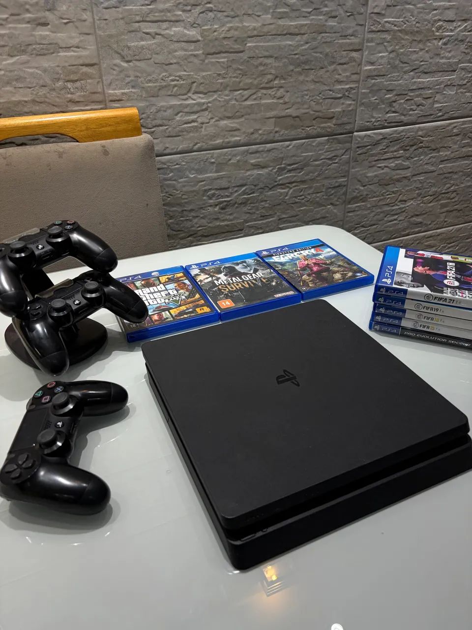 Playstation 4 / 500 GB