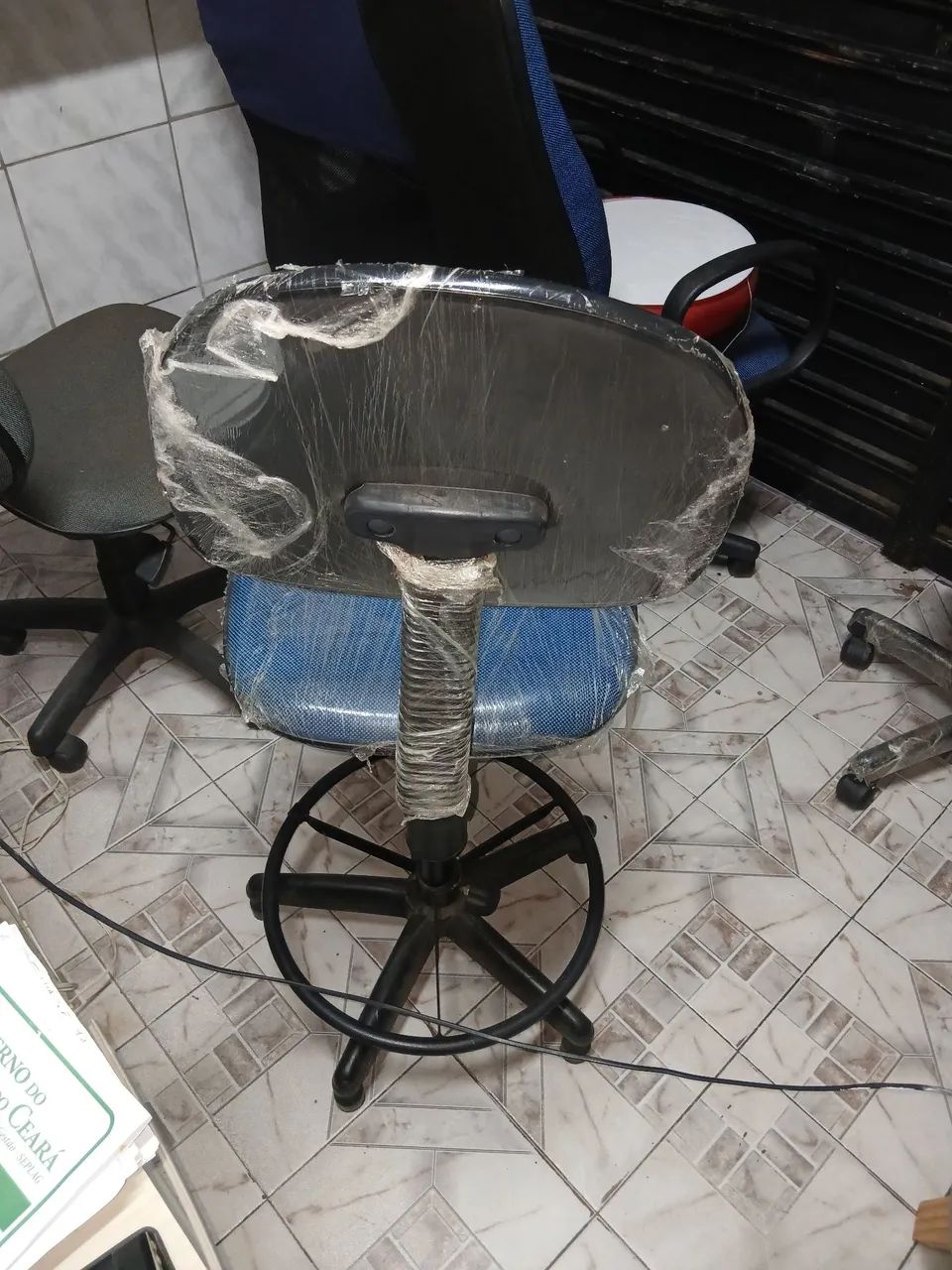 Cadeira Balcão  - Foto 2