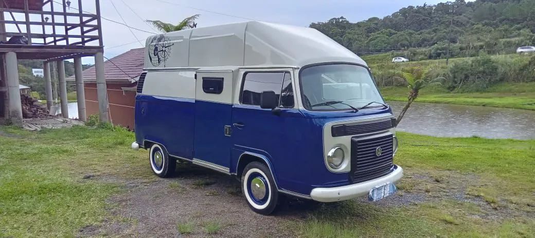 Volkswagen Kombi KOMBI FURGãO 2006